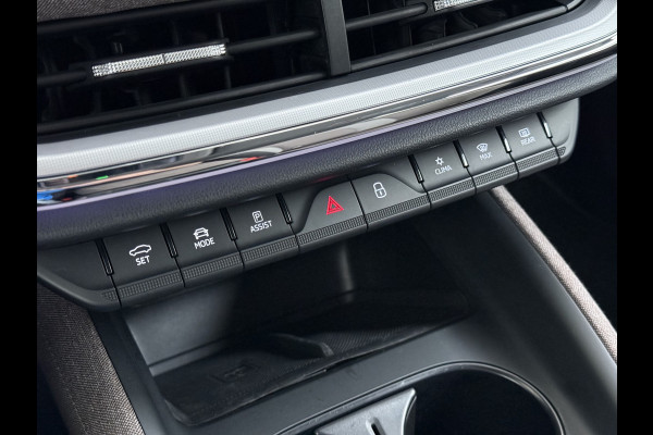 Škoda ENYAQ iV 60 First Edition Adap.Cruise Stuur+Stoelverwarming Camera 3-Zone Ecc Elek.Stoel+Memory Apple Carplay Android Auto Navi Pdc SOH 90% Keyless Advanced Matrix-Led Privacy Glas Lmv 20" DAB P-Assist Dodehoek detector Rijstrooksensor Origineel Nederlandse Auto