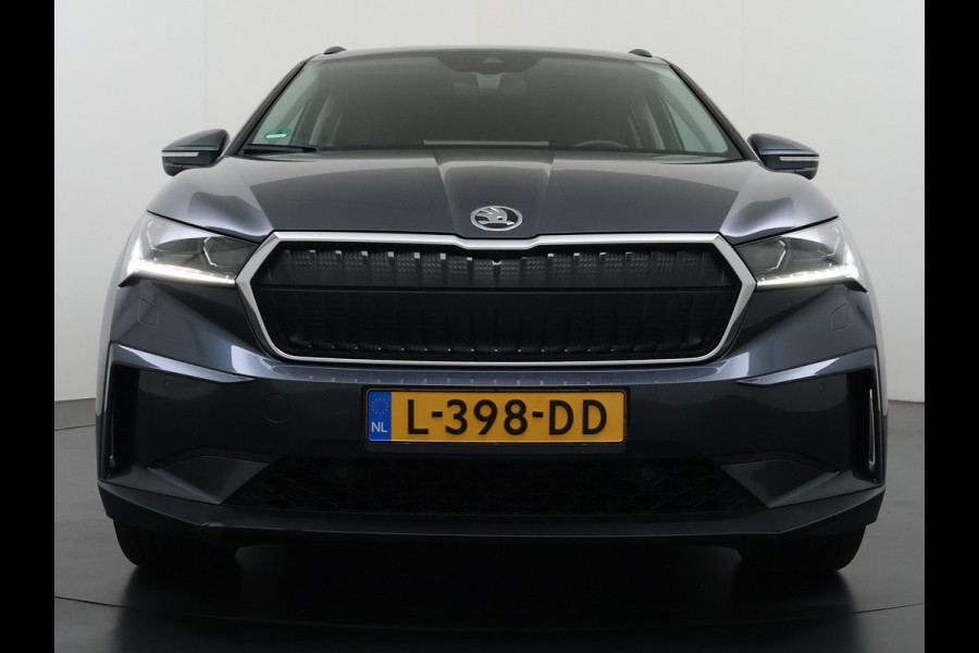 Škoda ENYAQ iV 60 First Edition Adap.Cruise Stuur+Stoelverwarming Camera 3-Zone Ecc Elek.Stoel+Memory Apple Carplay Android Auto Navi Pdc SOH 90% Keyless Advanced Matrix-Led Privacy Glas Lmv 20" DAB P-Assist Dodehoek detector Rijstrooksensor Origineel Nederlandse Auto