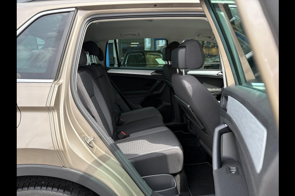 Volkswagen Tiguan 1.4 TSI Comfortline 125pk | Wegklapbare Trekhaak | Adaptive Cruise | Navi | Carplay |