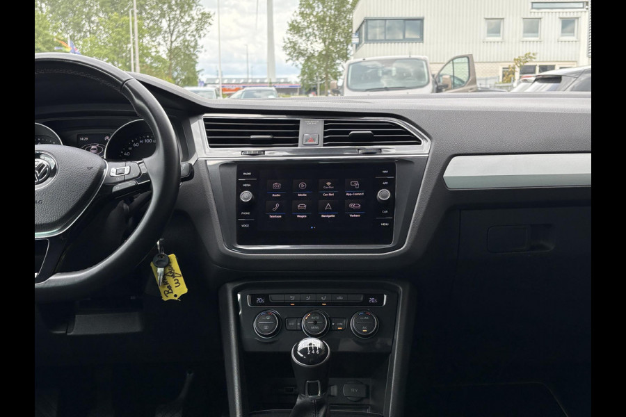 Volkswagen Tiguan 1.4 TSI Comfortline 125pk | Wegklapbare Trekhaak | Adaptive Cruise | Navi | Carplay |