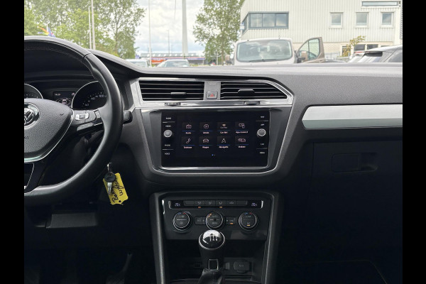 Volkswagen Tiguan 1.4 TSI Comfortline 125pk | Wegklapbare Trekhaak | Adaptive Cruise | Navi | Carplay |