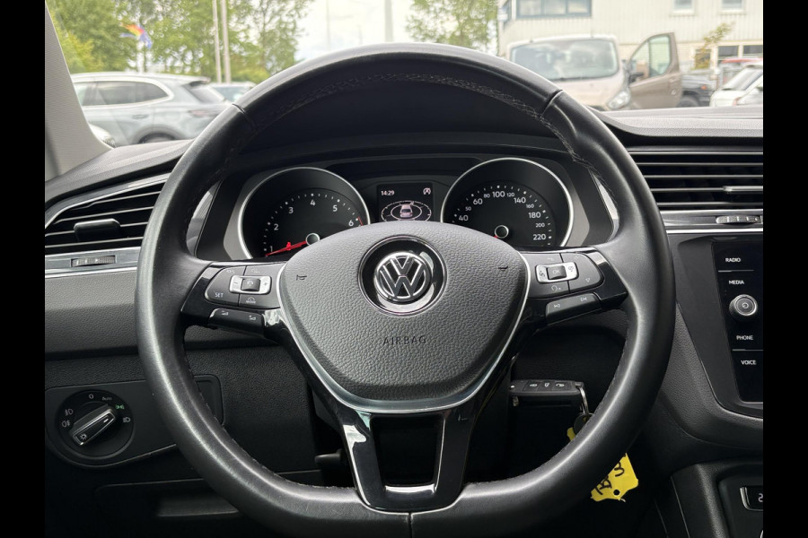 Volkswagen Tiguan 1.4 TSI Comfortline 125pk | Wegklapbare Trekhaak | Adaptive Cruise | Navi | Carplay |