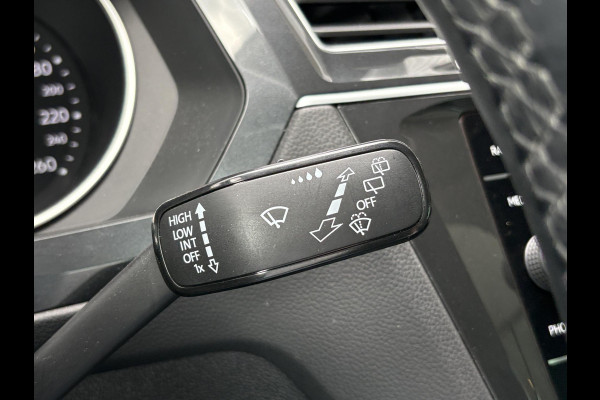 Volkswagen Tiguan 1.4 TSI Comfortline 125pk | Wegklapbare Trekhaak | Adaptive Cruise | Navi | Carplay |