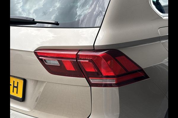 Volkswagen Tiguan 1.4 TSI Comfortline 125pk | Wegklapbare Trekhaak | Adaptive Cruise | Navi | Carplay |