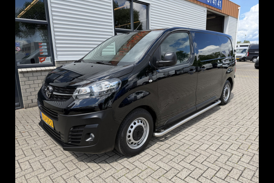 Opel Vivaro 1.5 CDTI L2H1 Selection / vaste prijs rijklaar € 18.950 ex btw / lease vanaf € 319 / dubbele schuifdeur / trekhaak / parkeersensoren voor + achter / airco / cruise / euro 6