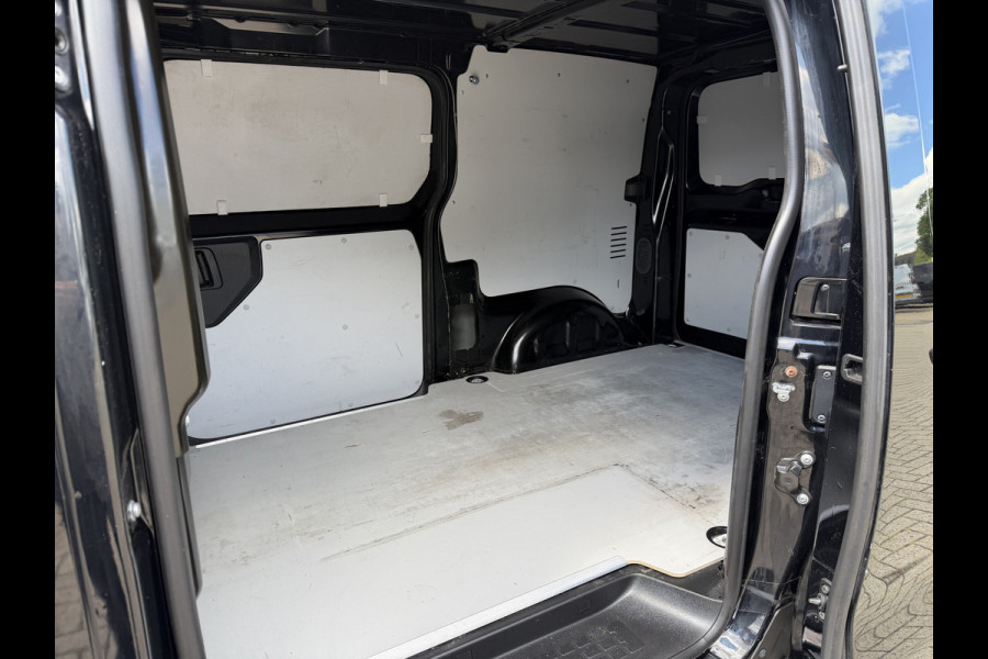 Opel Vivaro 1.5 CDTI L2H1 Selection / vaste prijs rijklaar € 18.950 ex btw / lease vanaf € 319 / dubbele schuifdeur / trekhaak / parkeersensoren voor + achter / airco / cruise / euro 6