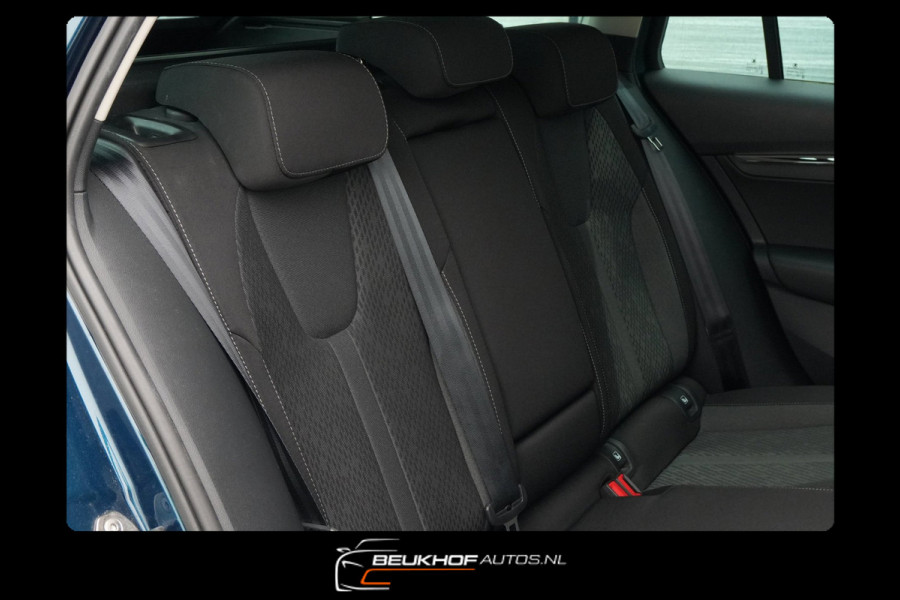 Škoda Octavia Combi 1.0 e-TSI Business Pano Trekhaak Carplay