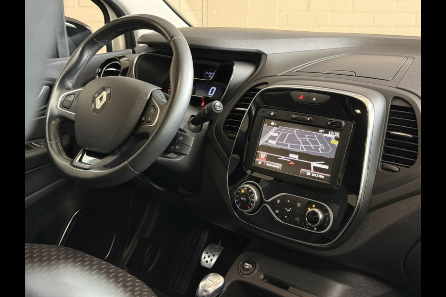 Renault Captur 1.3 TCe 130pk | Intens | Navi | Carplay | 17" | Camera | Led | Stoelverwarming | Dealer onderhouden!