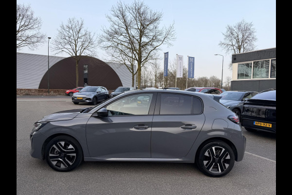 Peugeot 208 Hybrid e-DCS6 Allure VAN: 23.900,- VOOR: 20.877,- UW WKVOORDEEL: 3.023,- | RIJKLAARPRIJS | FABRIEKSGARANTIE t/m 03-2027 | TOPSTAAT! | KEYLESS ENTRY | APPLE CARPLAY-ANDROID AUTO| PARKEERSENSOREN VOOR EN ACHTER |
