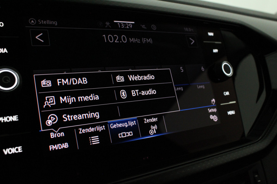 Volkswagen T-Cross 1.0 TSI Life Business > Achteruitrijcamera/17inch/Automaat/Stoelverwarming...