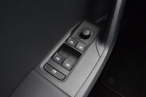 Seat Ibiza 1.0 EcoTSI Style Business Intense | LED | Stoelverwarming | Climate | CarPlay