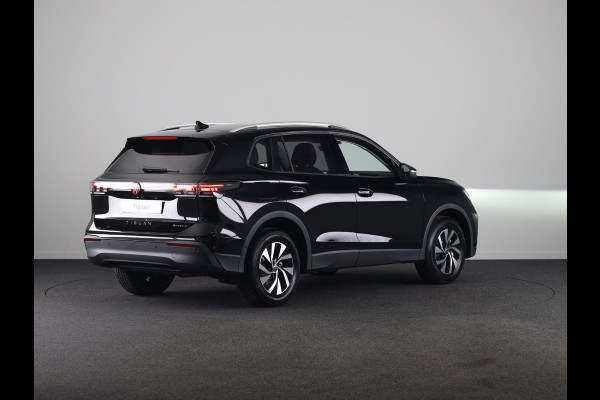 Volkswagen Tiguan Life Edition 1.5 eHybrid 150 kW / 204 PK SUV 6 Versnellingen |