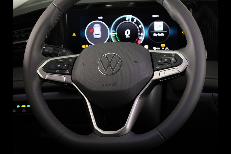 Volkswagen Tiguan Life Edition 1.5 eHybrid 150 kW / 204 PK SUV 6 Versnellingen |