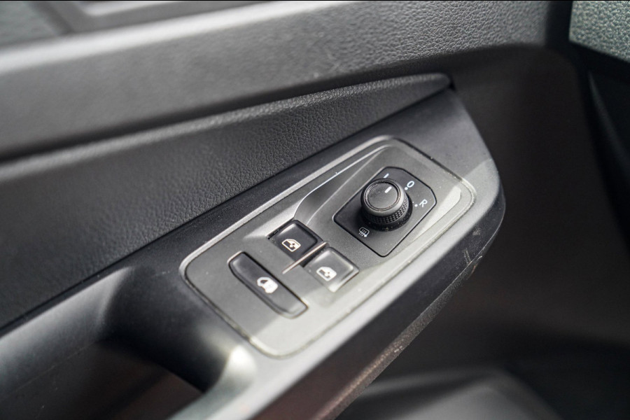 Volkswagen Caddy Cargo 2.0 TDI | Lederen bekleding | Camera | Multifunctioneel stuurwiel | Carplay
