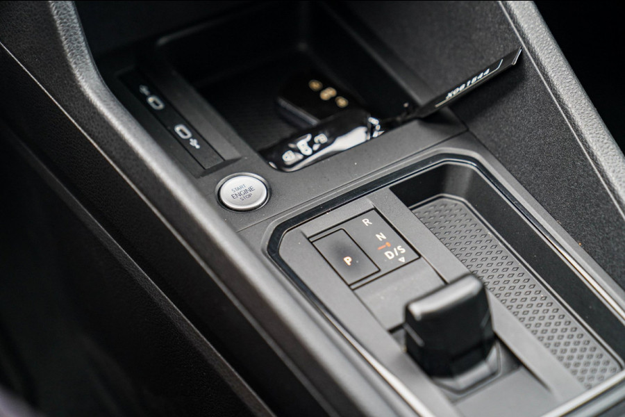 Volkswagen Caddy Cargo 2.0 TDI | Lederen bekleding | Camera | Multifunctioneel stuurwiel | Carplay