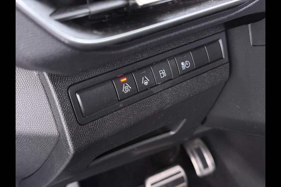 Peugeot 3008 GT VAN: 26.900,- VOOR: 23.877,- UW WKVOORDEEL: 3.023,- | PHEV | APPLE CARPLAY | ELEKTRISCHE ACHTERKLEP | CAMERA VOOR + ACHTER | ADAPTIVE CRUISE CONTROL | FOCAL AUDIO | DODEHOEK DETECTIE| RIJKLAARPRIJS INCL. 12 MND BOVAG GARANTIE