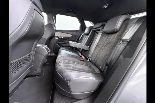 Peugeot 3008 GT VAN: 26.900,- VOOR: 23.877,- UW WKVOORDEEL: 3.023,- | PHEV | APPLE CARPLAY | ELEKTRISCHE ACHTERKLEP | CAMERA VOOR + ACHTER | ADAPTIVE CRUISE CONTROL | FOCAL AUDIO | DODEHOEK DETECTIE| RIJKLAARPRIJS INCL. 12 MND BOVAG GARANTIE