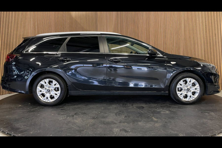 Kia Ceed Sportswagon 1.5 T-GDi DynamicLine|161PK|AFN.TREKHAAK|AUTOMAAT|ACC|ANDROID|CARPLAY|STOEL+STUURVERW|CAMERA|1e EIG|INCL.BTW|