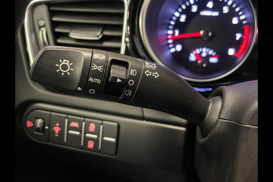 Kia Ceed Sportswagon 1.5 T-GDi DynamicLine|161PK|AFN.TREKHAAK|AUTOMAAT|ACC|ANDROID|CARPLAY|STOEL+STUURVERW|CAMERA|1e EIG|INCL.BTW|