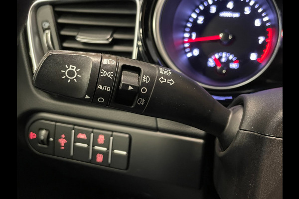 Kia Ceed Sportswagon 1.5 T-GDi DynamicLine|161PK|AFN.TREKHAAK|AUTOMAAT|ACC|ANDROID|CARPLAY|STOEL+STUURVERW|CAMERA|1e EIG|INCL.BTW|