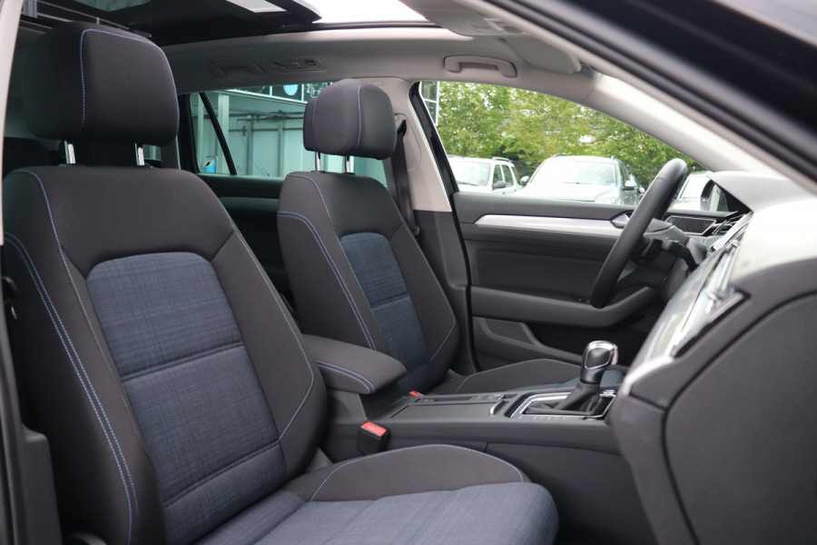 Volkswagen Passat Variant 1.4 TSI PHEV GTE Trekhaak Pano Massage HU display
