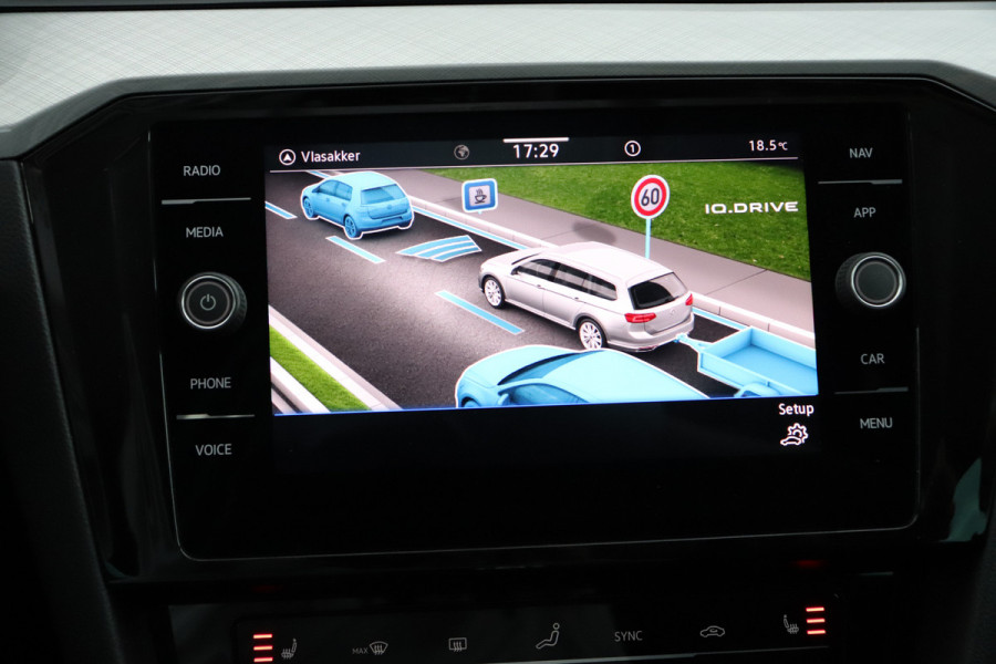 Volkswagen Passat Variant 1.4 TSI PHEV GTE Trekhaak Pano Massage HU display