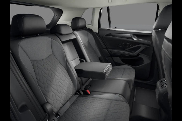 Volkswagen Tiguan Limited Edition 1.5 eHybrid 150 kW / 204 PK SUV 6 Stoelverwarming | Trekhaak | 360 camera