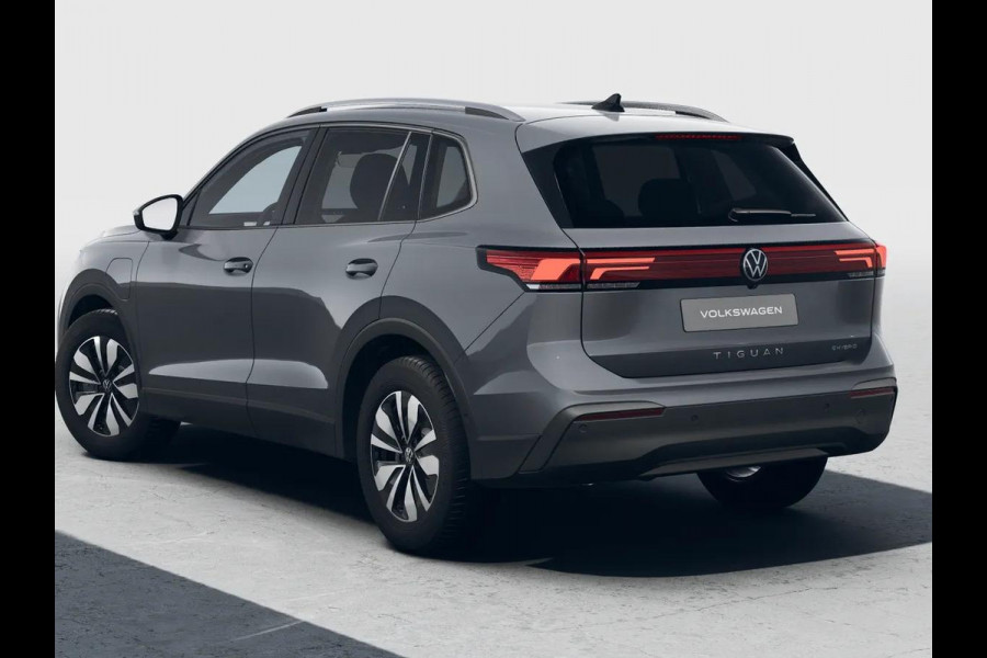 Volkswagen Tiguan Limited Edition 1.5 eHybrid 150 kW / 204 PK SUV 6 Stoelverwarming | Trekhaak | 360 camera