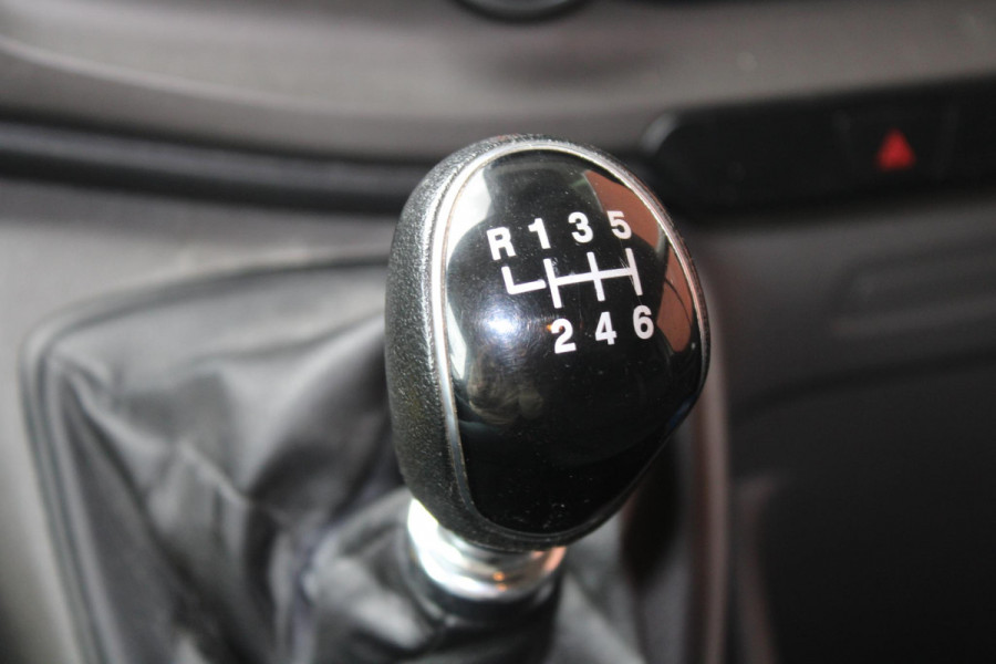 Ford Transit Custom 280 2.0 TDCI 130 PK L1H1 Trend | Trekhaak | Airco | Cruise Control | Voorruitverwarming | Navigatie