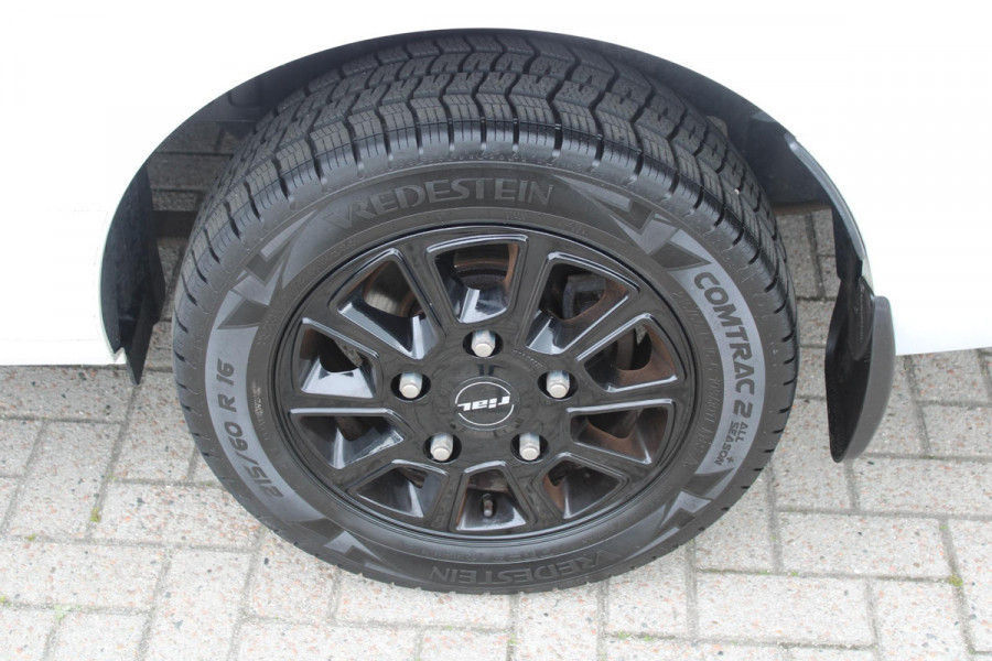 Ford Transit Custom 280 2.0 TDCI 130 PK L1H1 Trend | Trekhaak | Airco | Cruise Control | Voorruitverwarming | Navigatie
