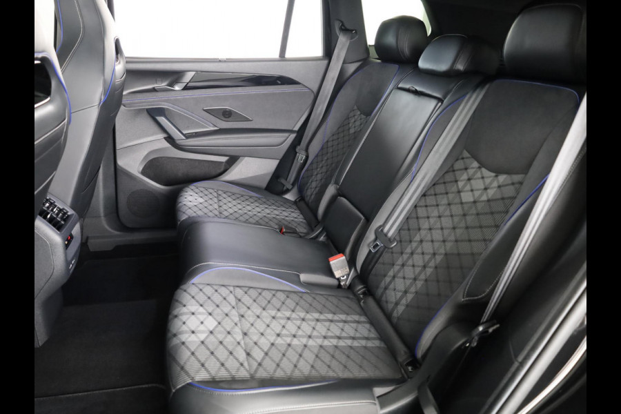 Volkswagen Tayron R-Line Edition 1.5 eHybrid 200 kW / 272 PK SUV 6 v Head-Up Display | 360 camera | Panoramadak