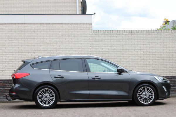 Ford FOCUS Wagon 1.0 EcoBoost Titanium Business | Trekhaak | BLIS | Camera | Winterpack
