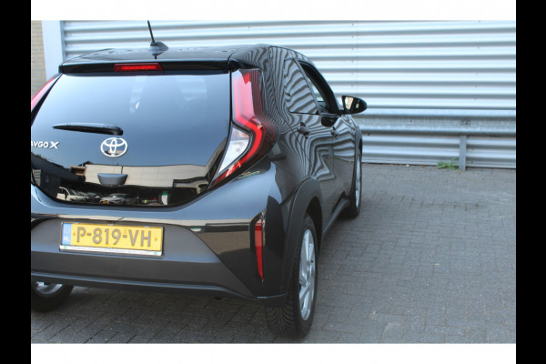 Toyota Aygo X 1.0 VVT-i 72pk MT-First NL-Auto NAP