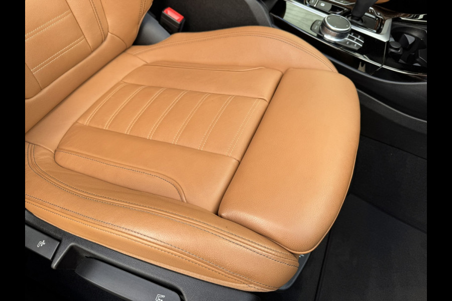 BMW X3 XDrive20i High Executive Pano Trekhaak clima Automaat Lederbekl 4WD