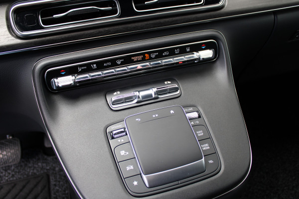 Mercedes-Benz V-Klasse 300d / Lang / DC / Black Edition / 2x Elec Schuifdeur / 360 Camera / Vol Opties / NIEUWSTAAT