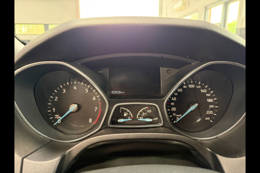 Ford Focus 1.0 ST-Line | Camera | 125PK | 6-Bak | Riem Vervangen | Camera | Verwarmd Stuurwiel