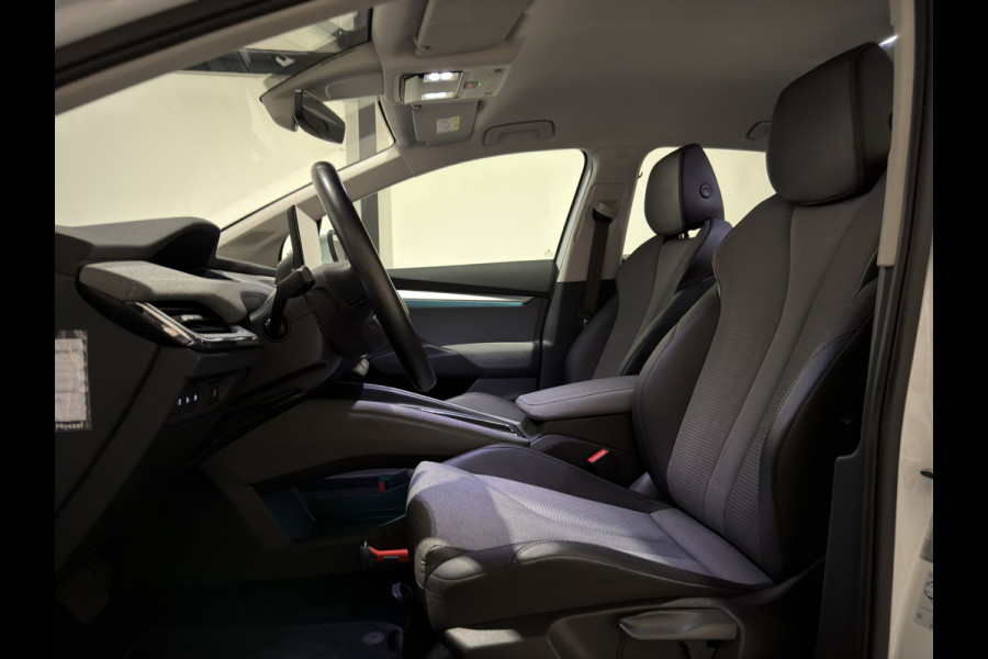 Škoda ENYAQ iV 60 | Trekhaak | Keyless | Climate Pack | Soh (batterijcheck) Waarde 93,9 %