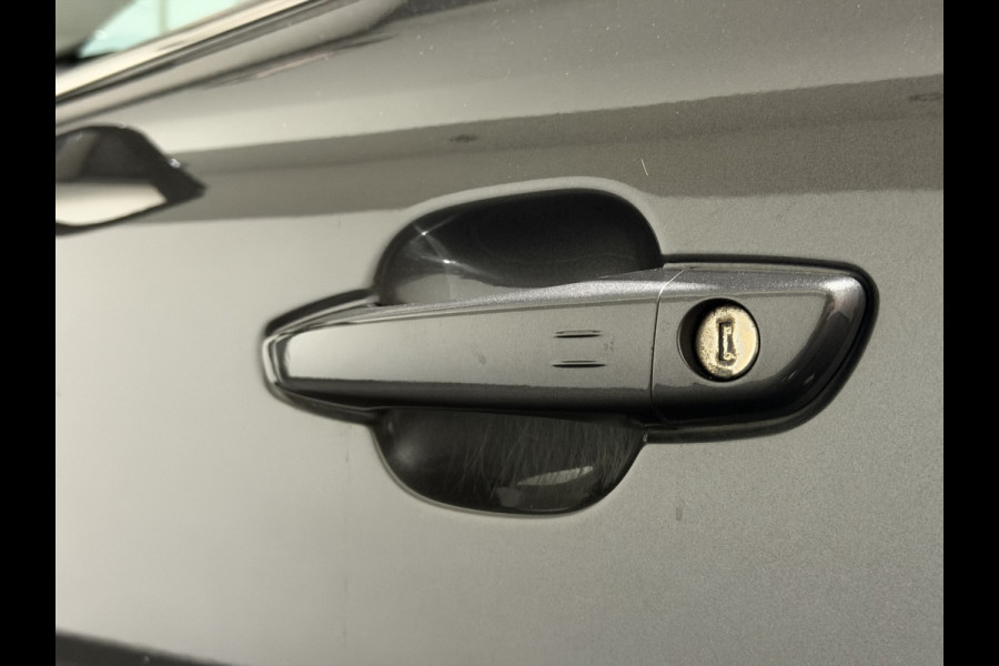 Citroën Ë-C4 Shine 50 kWh | Cruise Control Adaptief | Keyless | Leder interieur | Soh (batterijcheck) Waarde 92,0 %