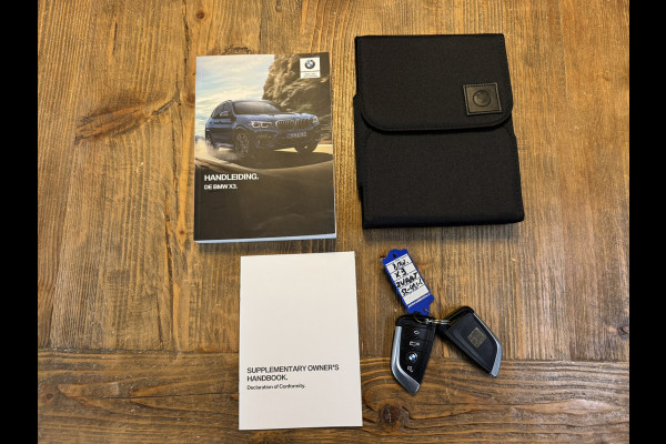 BMW X3 XDrive20i High Executive Pano Trekhaak clima Automaat Lederbekl 4WD