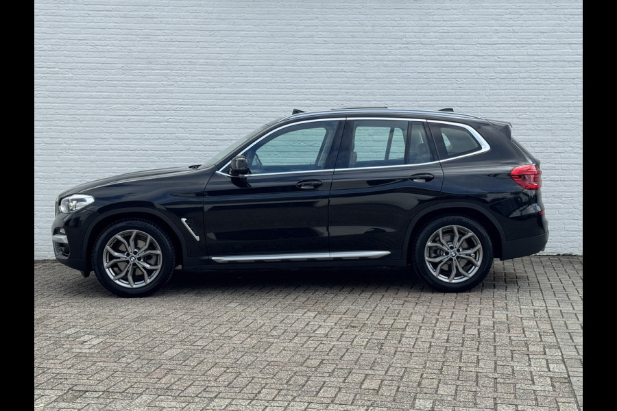 BMW X3 XDrive20i High Executive Pano Trekhaak clima Automaat Lederbekl 4WD