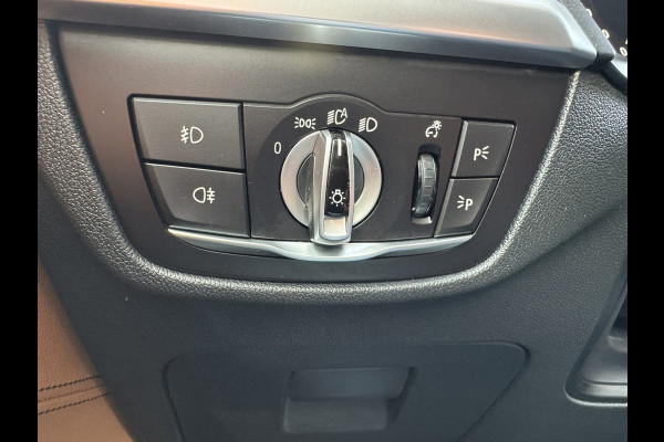 BMW X3 XDrive20i High Executive Pano Trekhaak clima Automaat Lederbekl 4WD