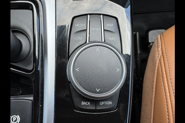 BMW X3 XDrive20i High Executive Pano Trekhaak clima Automaat Lederbekl 4WD