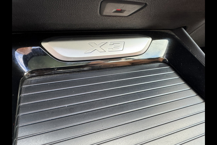 BMW X3 XDrive20i High Executive Pano Trekhaak clima Automaat Lederbekl 4WD