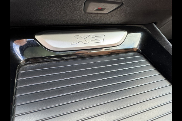 BMW X3 XDrive20i High Executive Pano Trekhaak clima Automaat Lederbekl 4WD