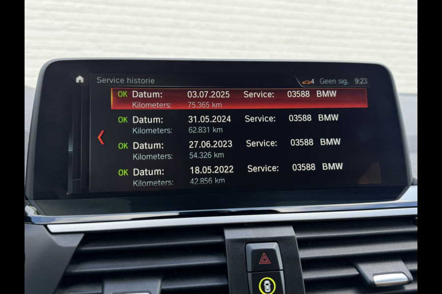 BMW X3 XDrive20i High Executive Pano Trekhaak clima Automaat Lederbekl 4WD