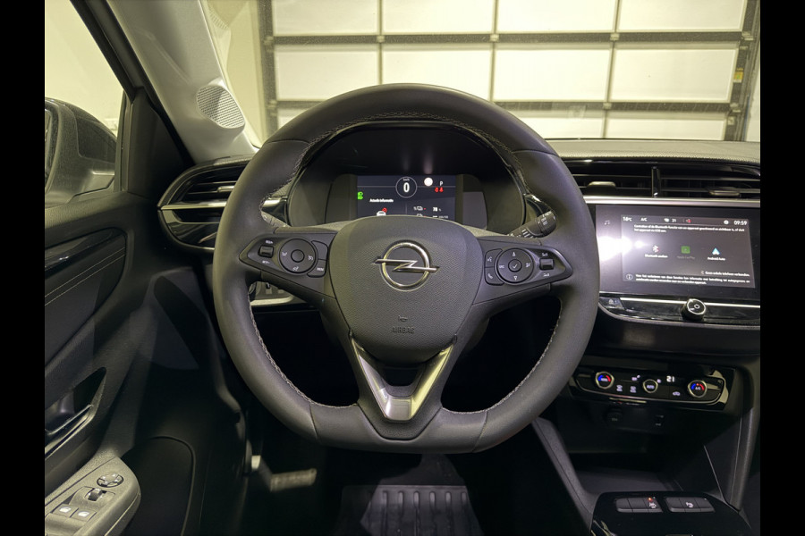 Opel CORSA-E Elegance 50 kWh | Achteruitrijcamera | Wartmepomp | Hill Hold | Soh (batterijcheck) Waarde 98,6 %