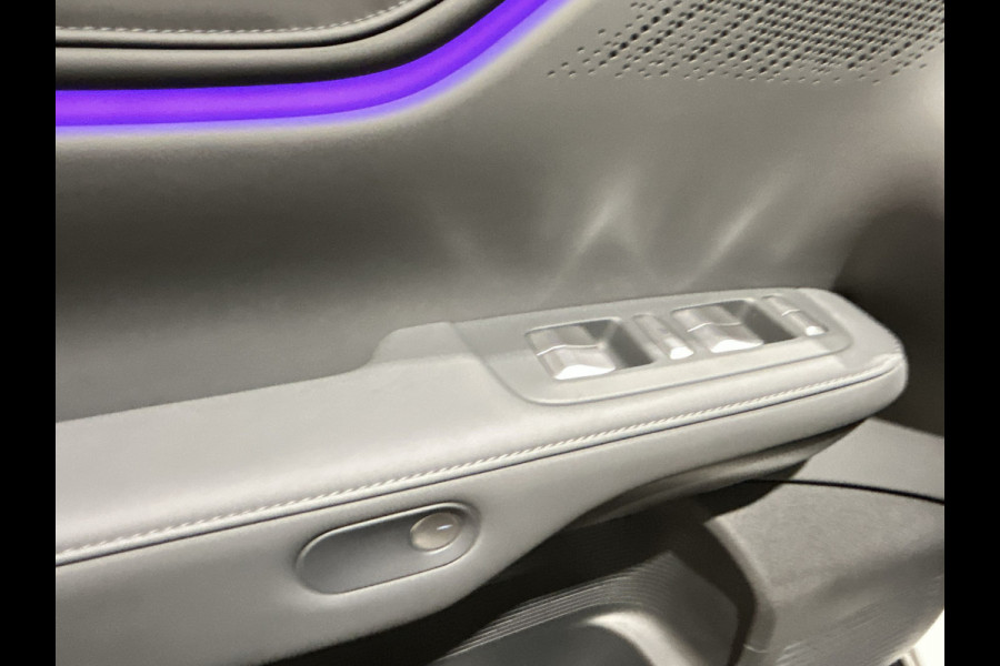 XPeng G6 RWD Standard Range 68.5 kWh Premium interieur met elektr. stoelen en nappa leer