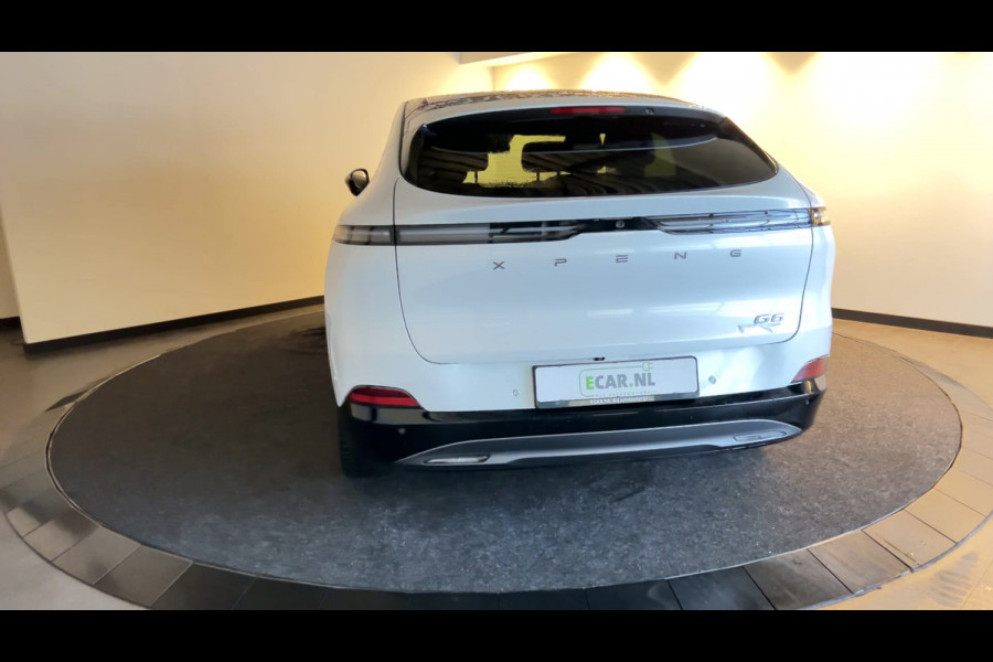 XPeng G6 RWD Standard Range 68.5 kWh Premium interieur met elektr. stoelen en nappa leer