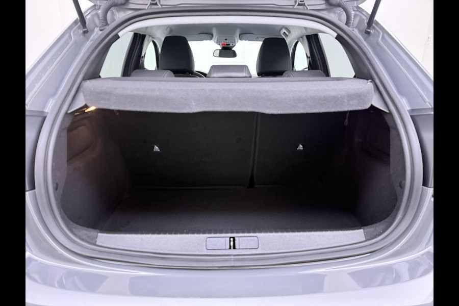 Peugeot 208 1.2 Hybrid 110 e-DCS6 Allure VAN: 23.900,- VOOR: 20.877,- UW WKVOORDEEL: 3.023,- | RIJKLAARPRIJS | FABRIEKSGARANTIE t/m 03-2027 |  KEYLESS ENTRY | APPLE CARPLAY-ANDROID AUTO| PARKEERSENSOREN VOOR EN ACHTER |