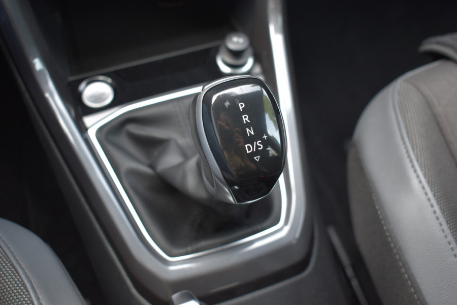 Volkswagen T-Cross 1.0 TSI R-Line Navi Automaat